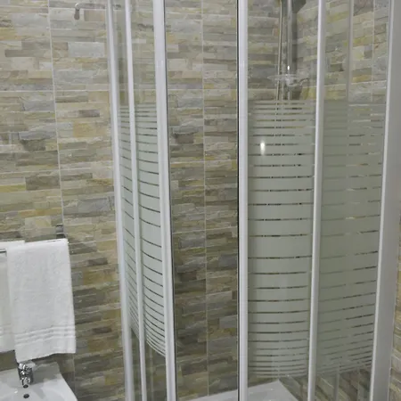 بيت ضيافة ريبيتا سينترال سويتس