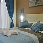 招待所 里佩塔中央套房酒店 4*